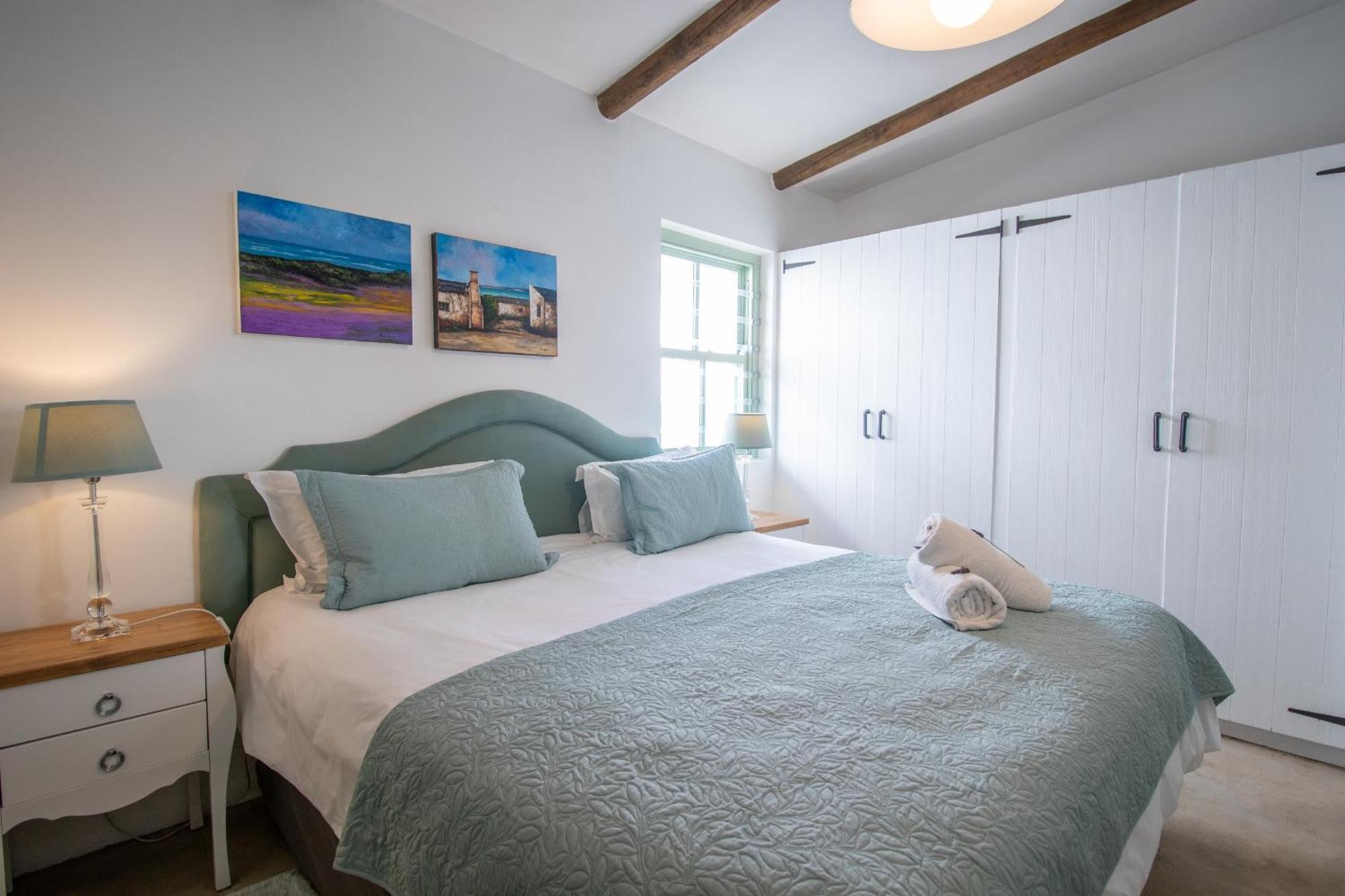 Over The Moon Paternoster Exterior foto